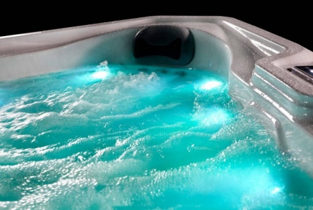 Гидромассажный СПА бассейн Sunrans SR801А