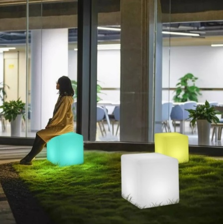 Светильник Куб 40 с питанием от АКБ, RGB