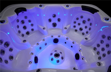 Гидромассажный спа-бассейн Joyee SPA Berlin Гидромассажный спа-бассейн Joyee SPA Berlin